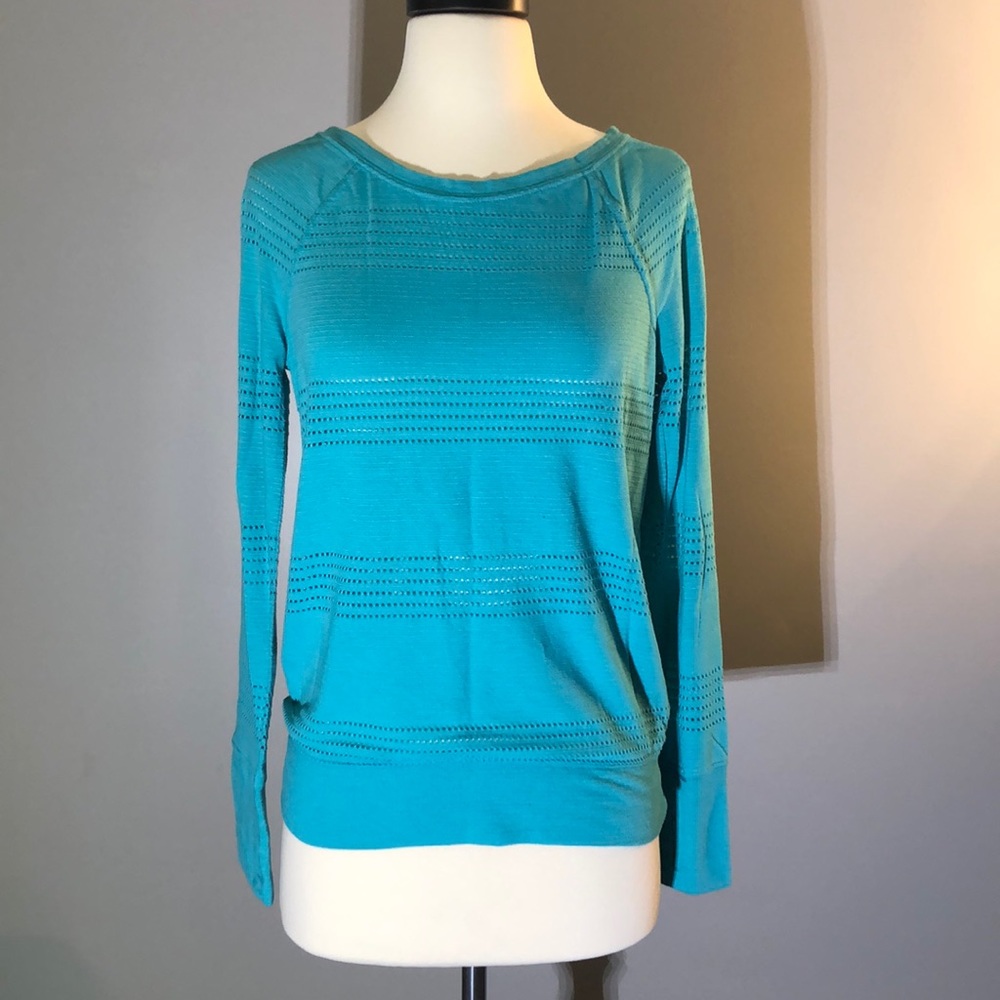Maurices Aqua Blue Athletic Long-Sleeve Top